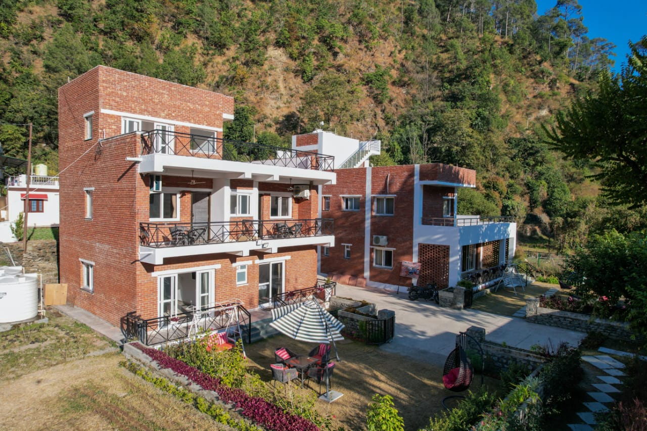 Family-run cottage in nature